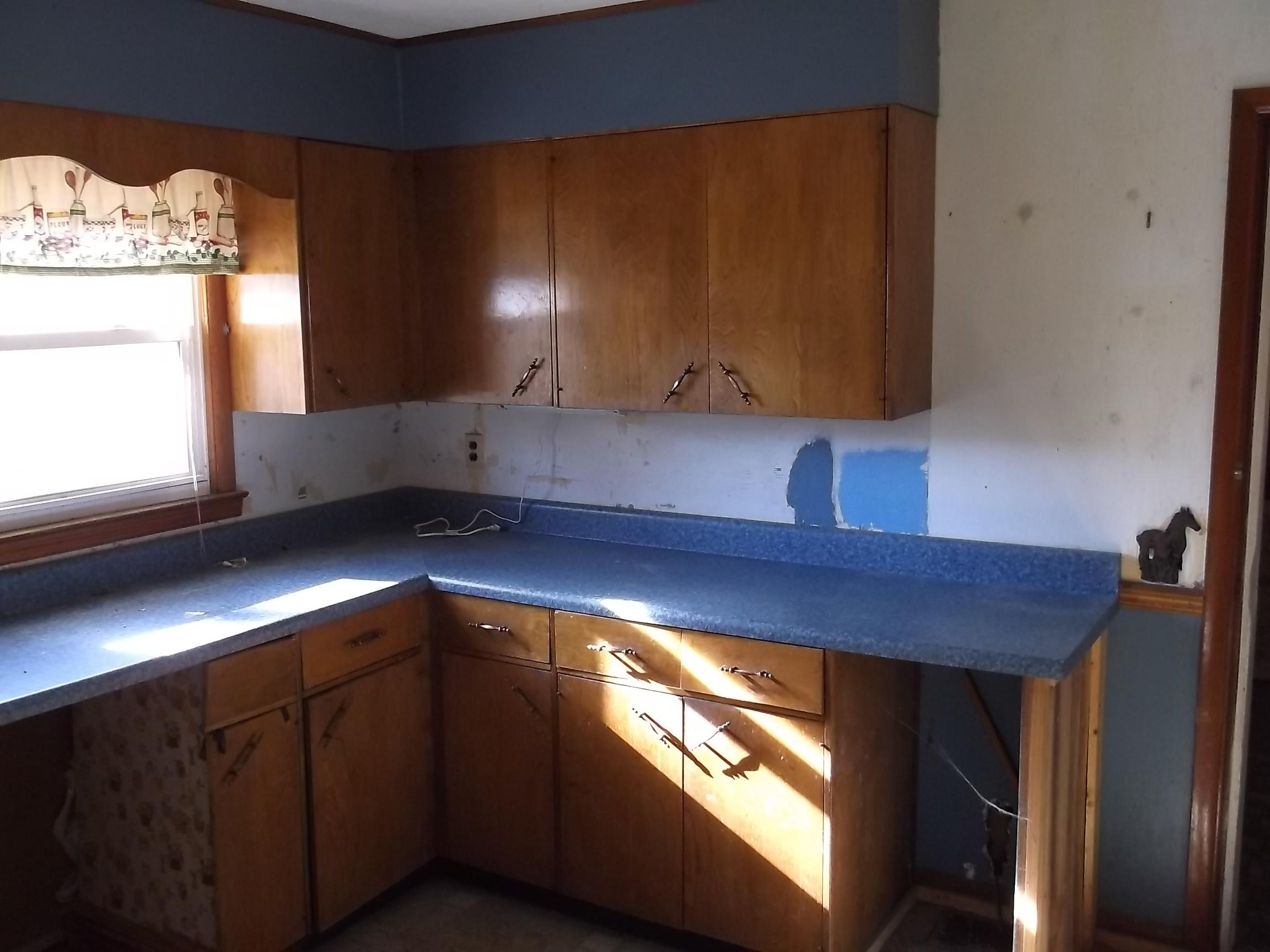 292 Davis Chapel Road La Follette, TN 37766 - Photo 5 of 13 292 Davis Chapel After trash out 015