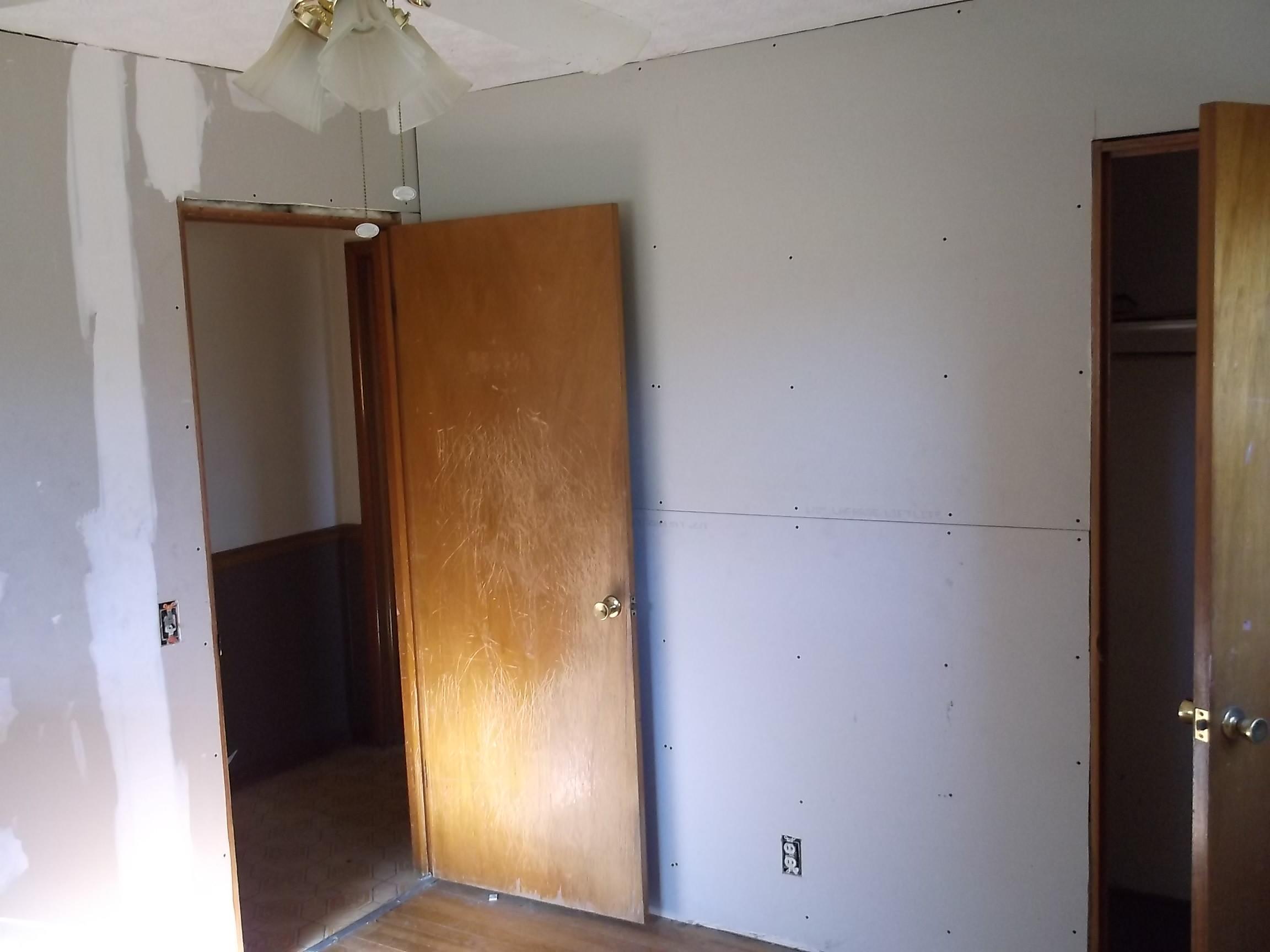 292 Davis Chapel Road La Follette, TN 37766 - Photo 8 of 13 292 Davis Chapel After trash out 021