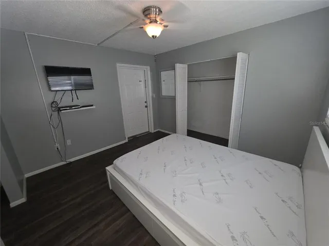 $1,695 | 705 1st Street, Unit 4, Indian Rocks Beach, FL 33785