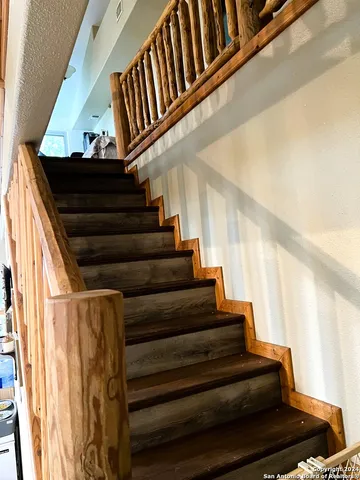 $1,800 | 350 White Bass Drive, Lakehills, TX 78063