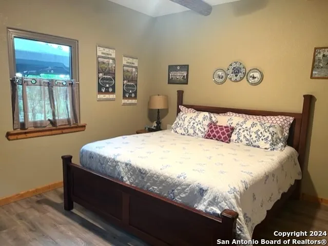 $1,800 | 350 White Bass Drive, Lakehills, TX 78063