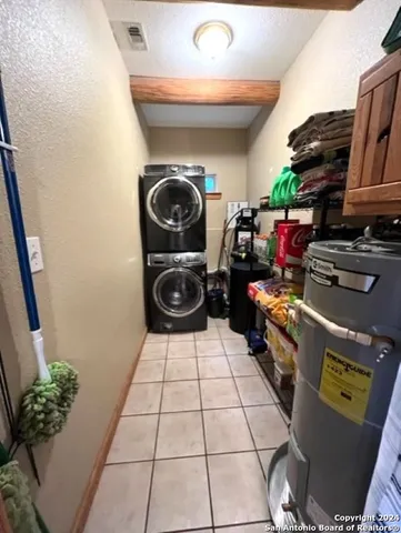 $1,800 | 350 White Bass Drive, Lakehills, TX 78063