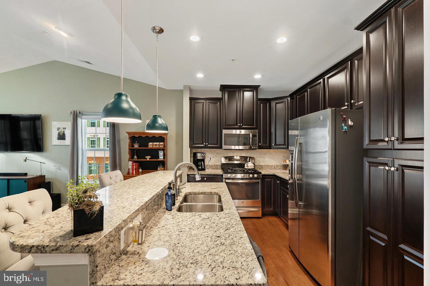 7477 Brunson Circle Gainesville, VA 20155 - Photo 8 of 18