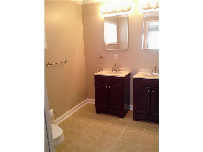 352 Chapel Road Aliquippa, PA 15001 - Photo 8 of 17 Master Bath/Spa.