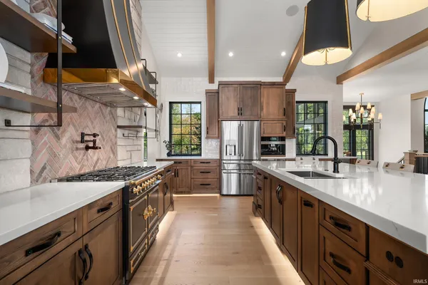 $13,450,000 | 17420 Highway 20, Goshen, IN 46528