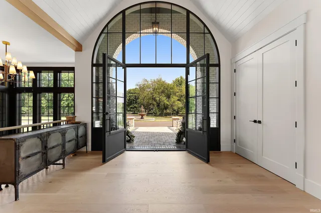 $16,000,000 | 17420 Highway 20, Goshen, IN 46528