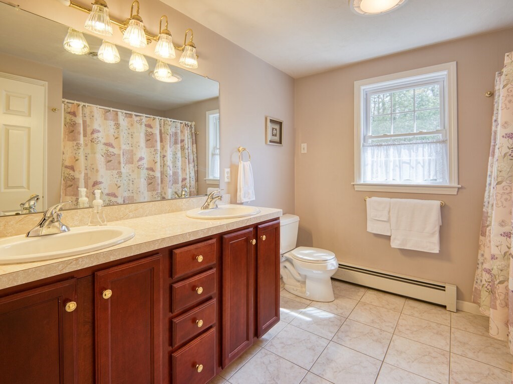 25 Valley View Circle Rutland, MA 01543 - Photo 20 of 36