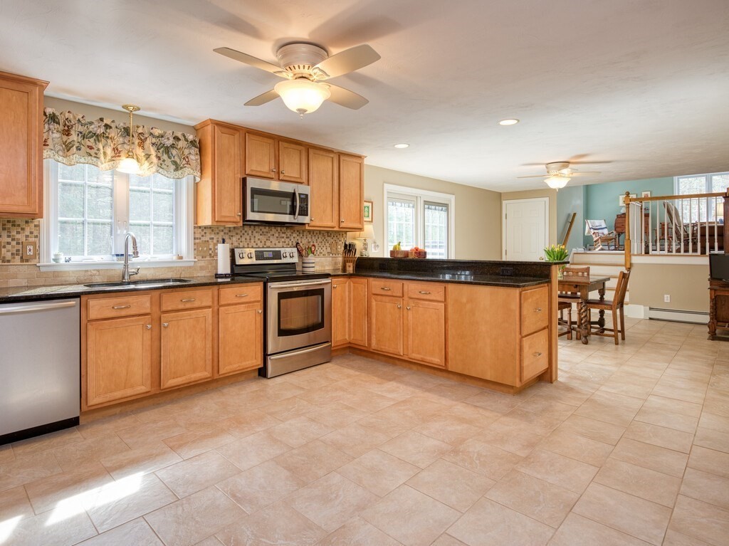 25 Valley View Circle Rutland, MA 01543 - Photo 6 of 36