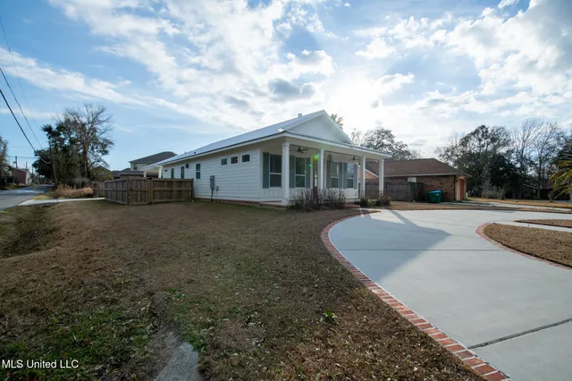 $355,000 | 1023 Nancy Place, Gulfport, MS 39507