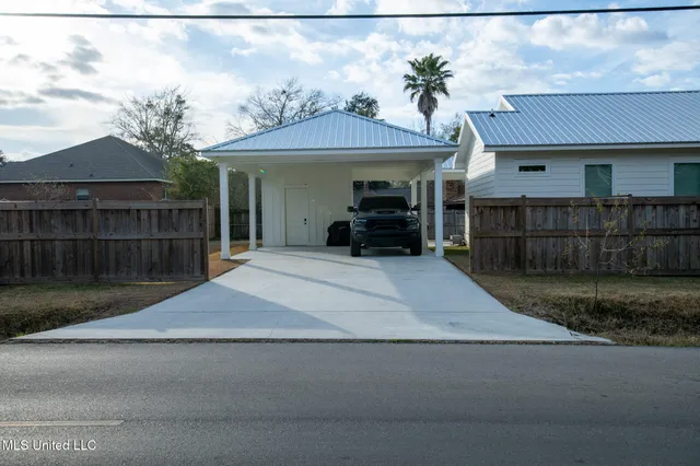 $355,000 | 1023 Nancy Place, Gulfport, MS 39507