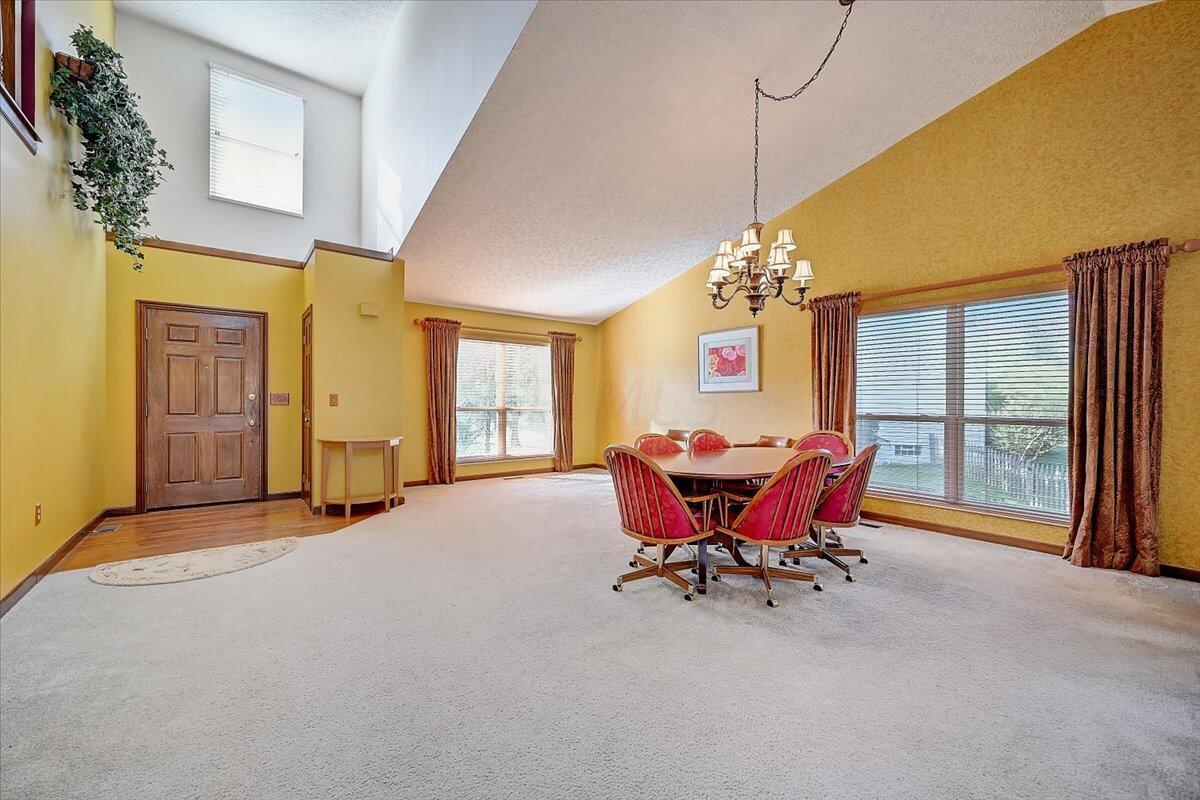 661 Ridenour Road Columbus, OH 43230 - Photo 9 of 83 09-Ridenour Rd-009