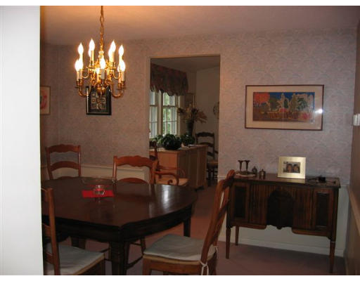 121 Damon Road Needham, MA 02494 - Photo 9 of 11
