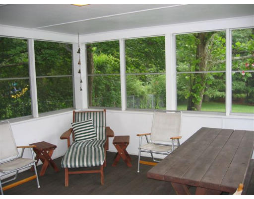 121 Damon Road Needham, MA 02494 - Photo 10 of 11