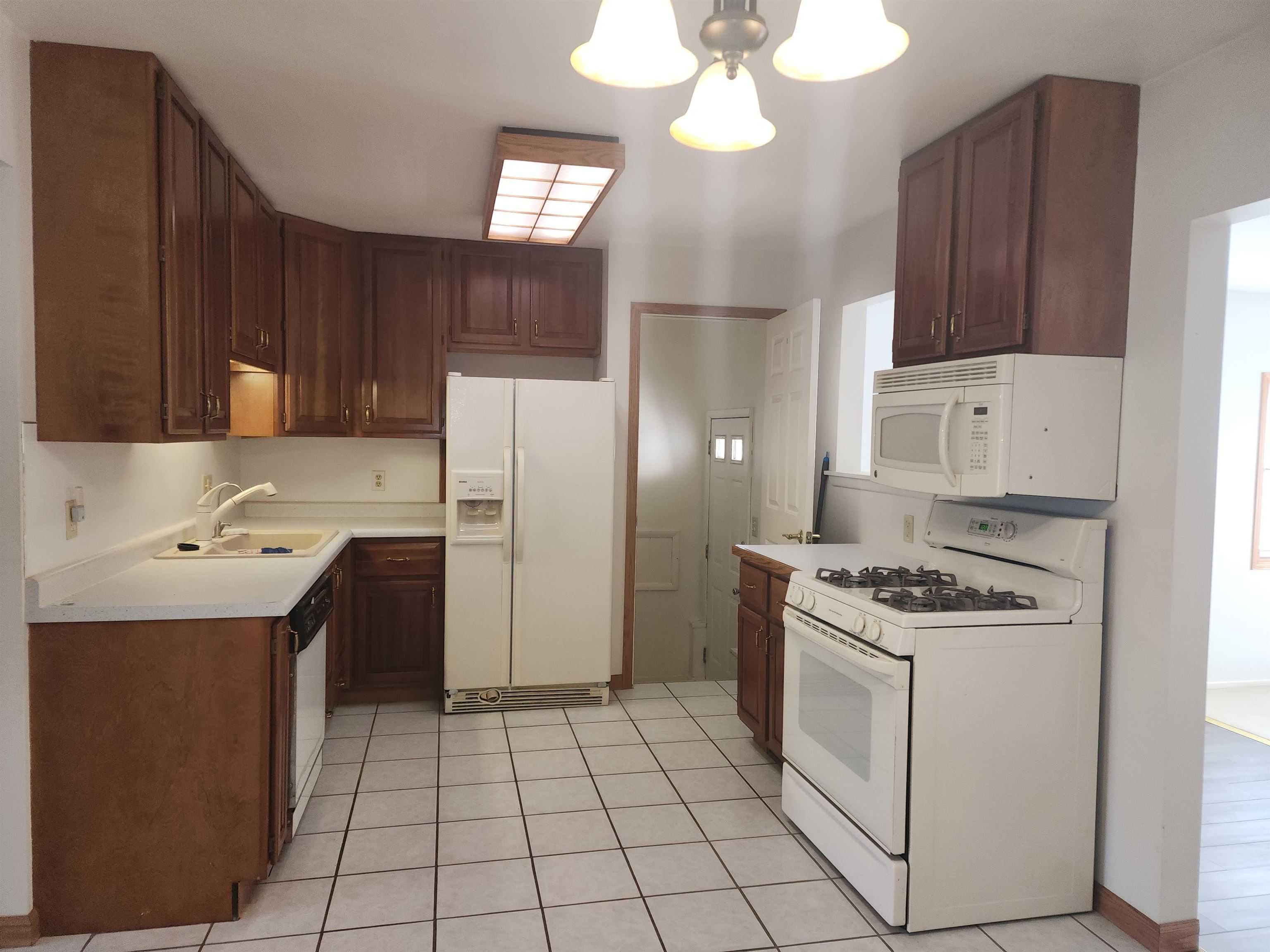 4724 2 Mile Road Bay City, MI 48706 - Photo 10 of 37 Gallery Image 10