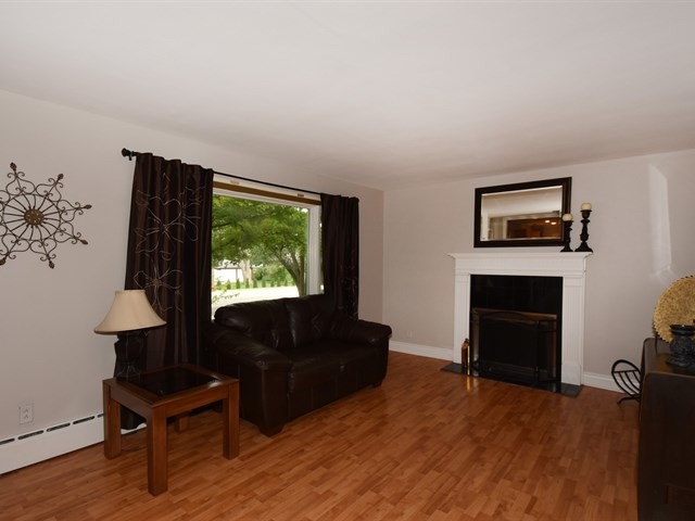 913 North Cedar Road New Lenox, IL 60451 - Photo 3 of 22