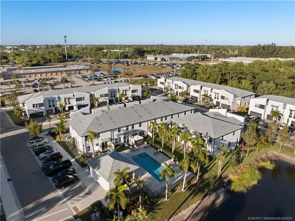 $2,500 | 3931 Southeast Mentmore Lane, Stuart, FL 34997