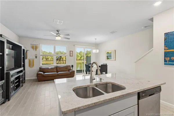 $2,500 | 3931 Southeast Mentmore Lane, Stuart, FL 34997