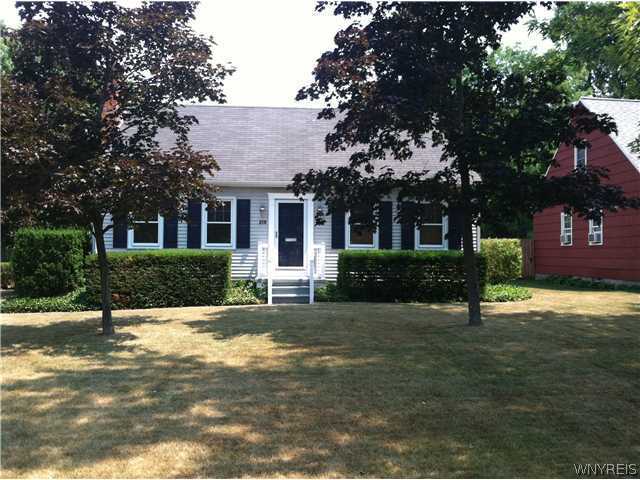 219 Ivyhurst Road Amherst, NY 14226 - Photo 1 of 1 Exterior Front
