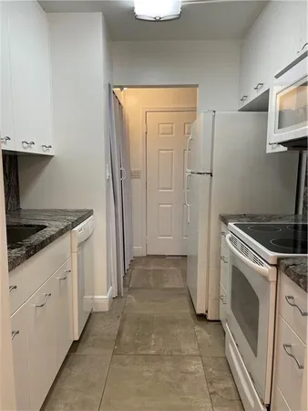 $1,950 | 11575 Northwest 42nd Street, Coral Springs, FL 33065