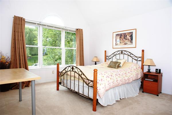 83 Stearns Road Marlborough, MA 01752 - Photo 17 of 23 Gallery Image 17