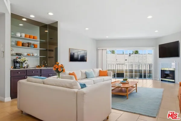$4,850 | 10650 Kinnard Avenue, Unit 104, Los Angeles, CA 90024