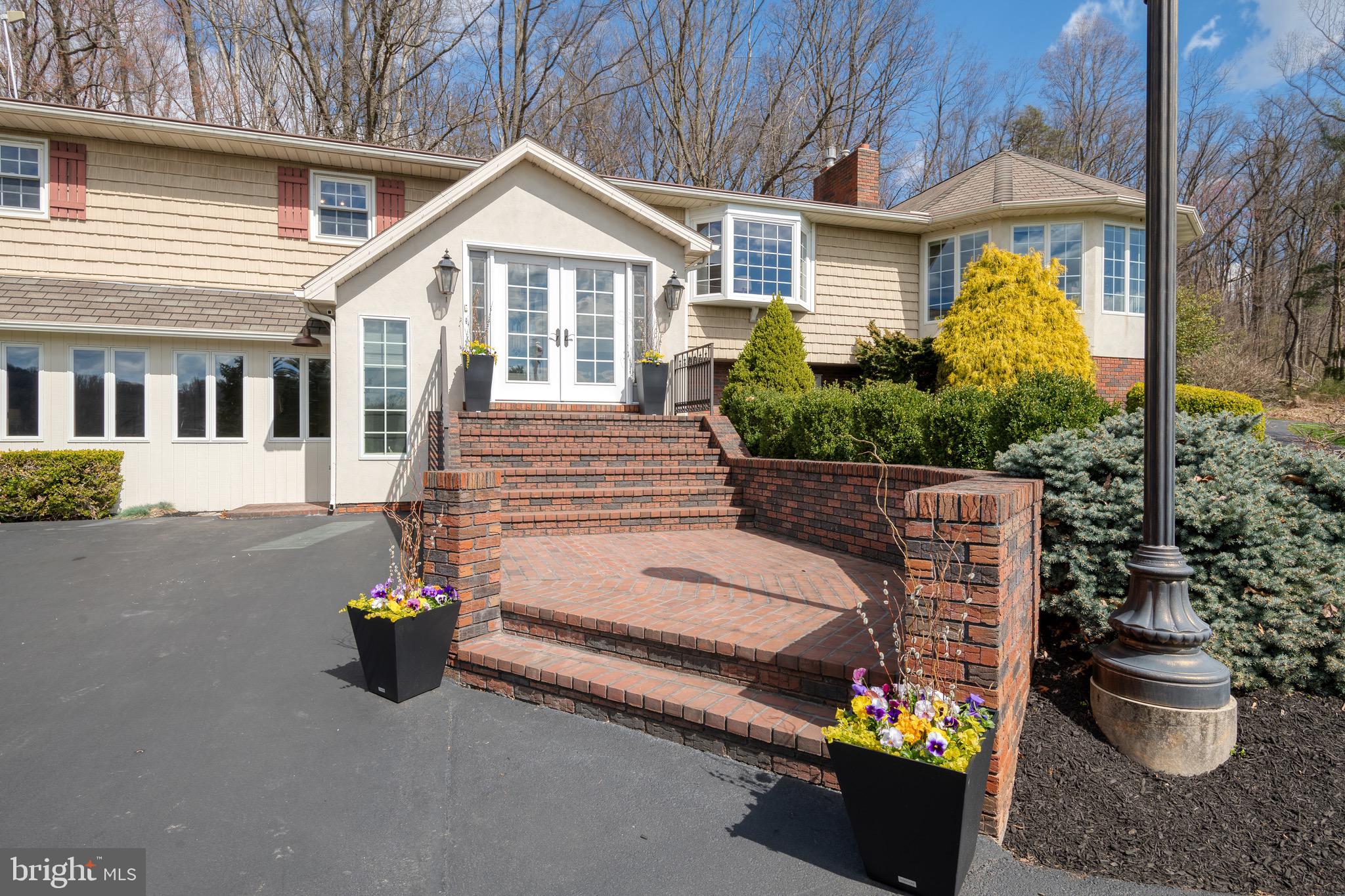 240 Pine View Drive Denver, PA 17517 - Photo 4 of 81