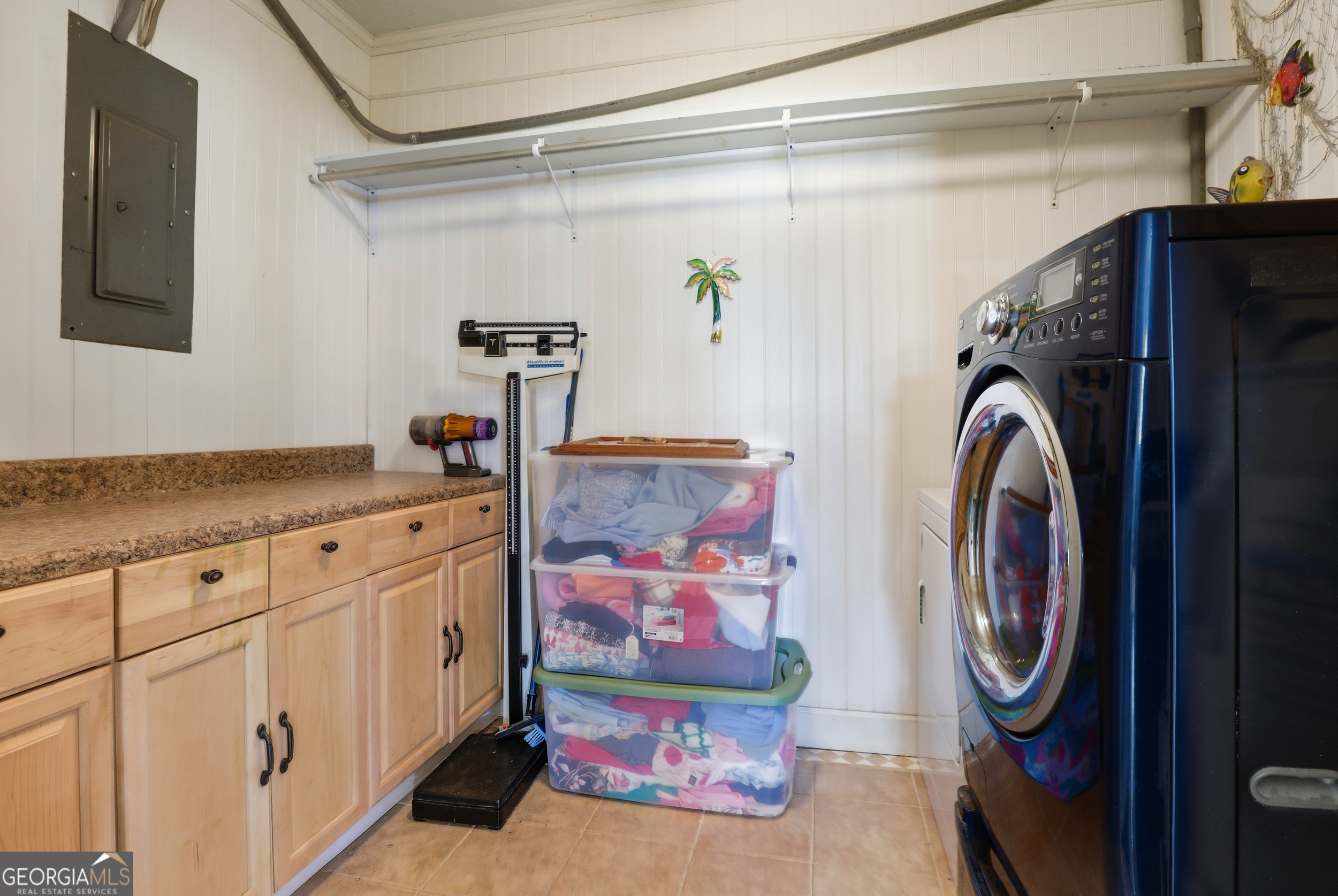 333 Rainbow Ridge Swainsboro, GA 30401 - Photo 23 of 46 a utility room with dryer and washer