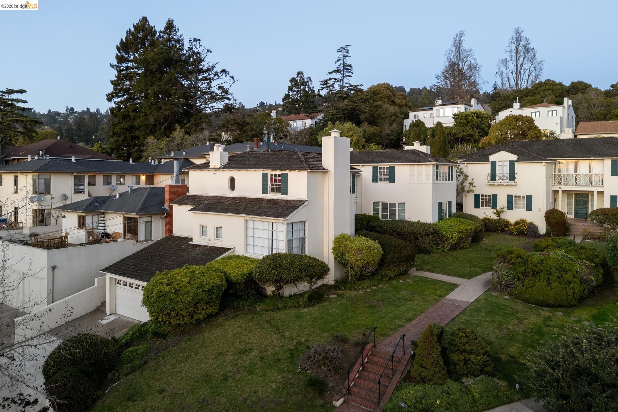 1739 Spruce Street Berkeley, CA 94709 - Photo 5 of 50