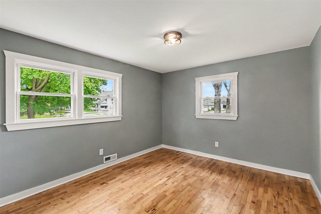 307 Mechanic Street Stockbridge, MI 49285 - Photo 10 of 15