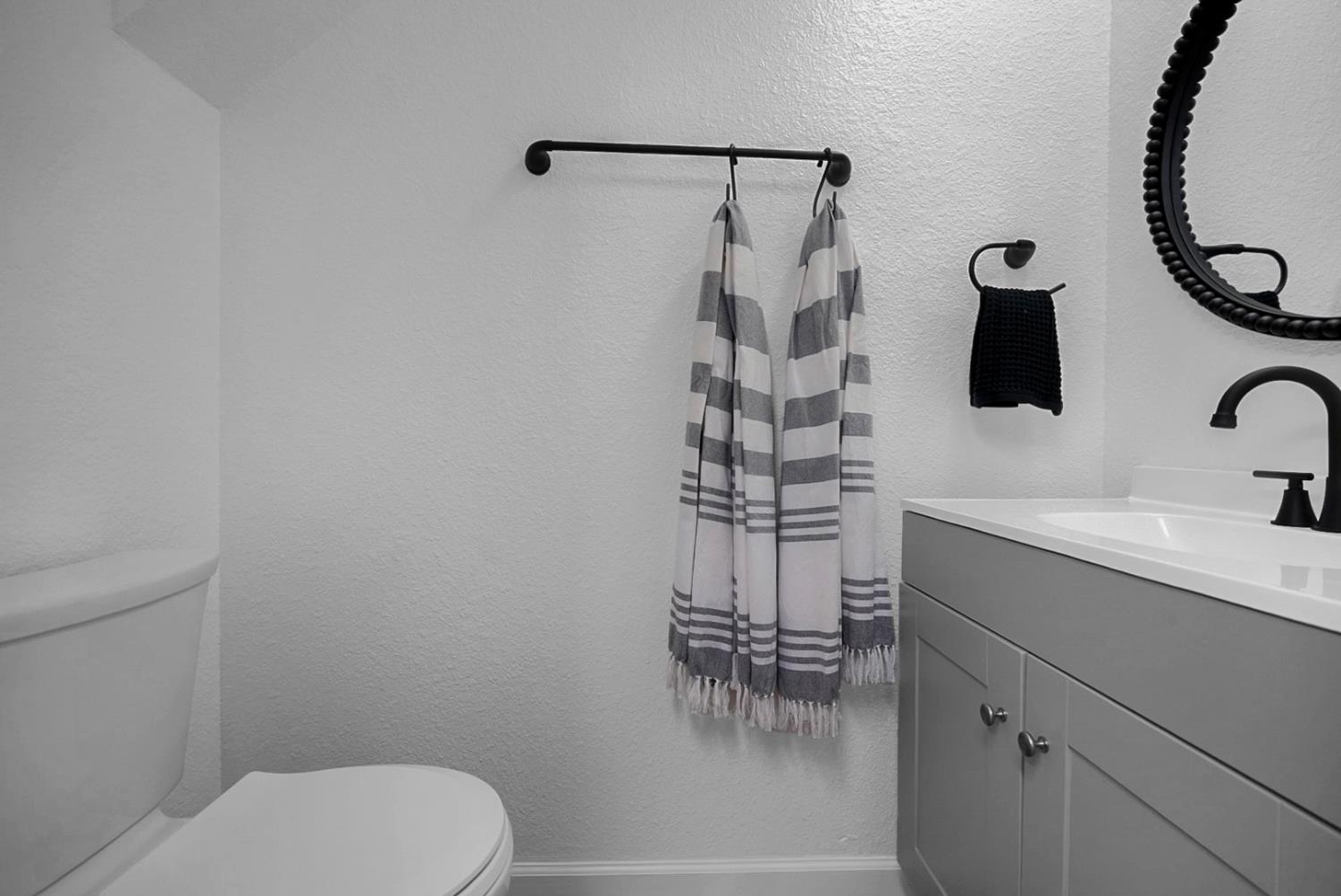 228 Tiffany Circle Ripon, CA 95366 - Photo 10 of 28 Gallery Image 10