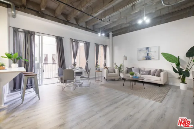 $2,085 | 312 West 5th Street, Unit 606, Los Angeles, CA 90013