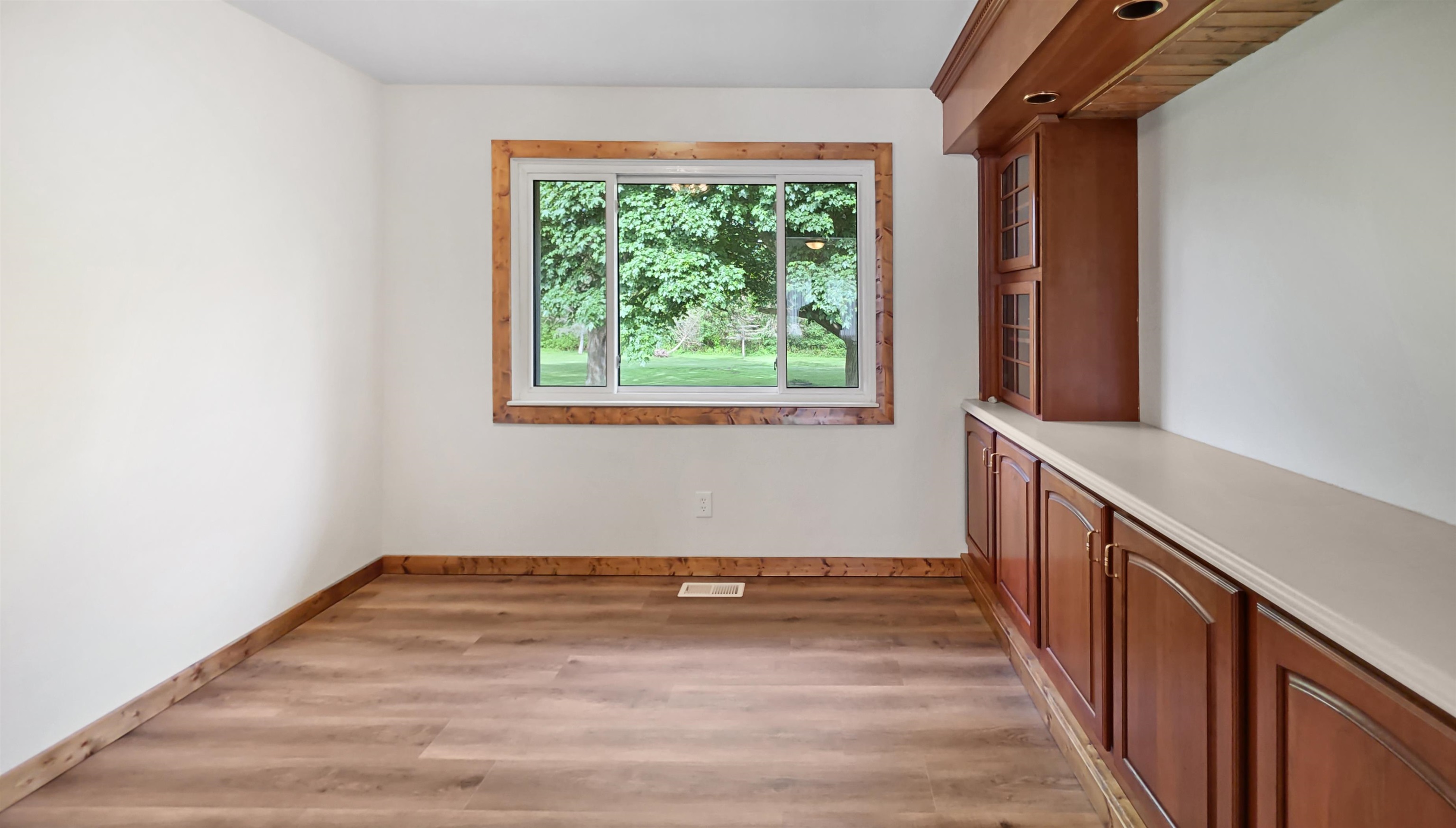 4257 South State Road Davison, MI 48423 - Photo 8 of 35