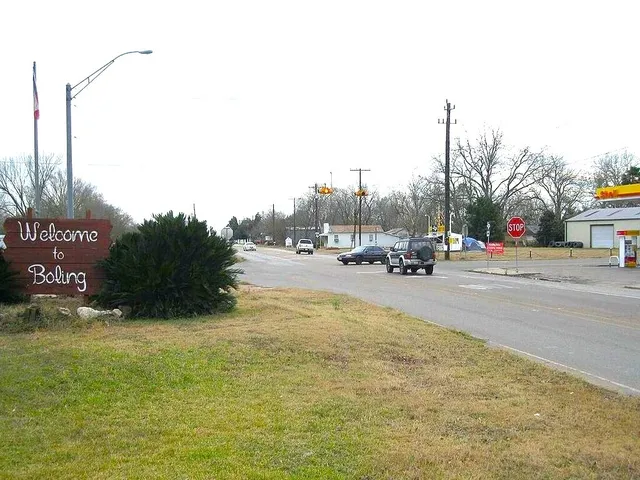 $249,999 | 565 County Road 164, Boling, TX 77420