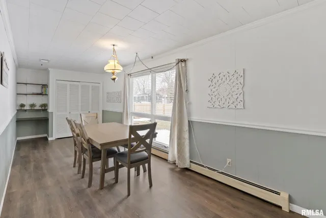 $207,500 | 301 North Washington Street, Atkinson, IL 61235