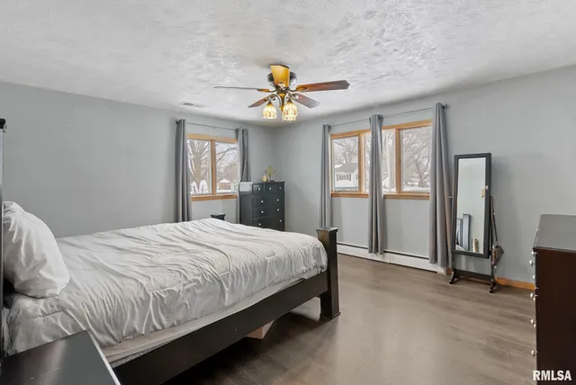 $207,500 | 301 North Washington Street, Atkinson, IL 61235