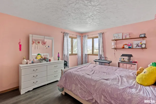 $207,500 | 301 North Washington Street, Atkinson, IL 61235