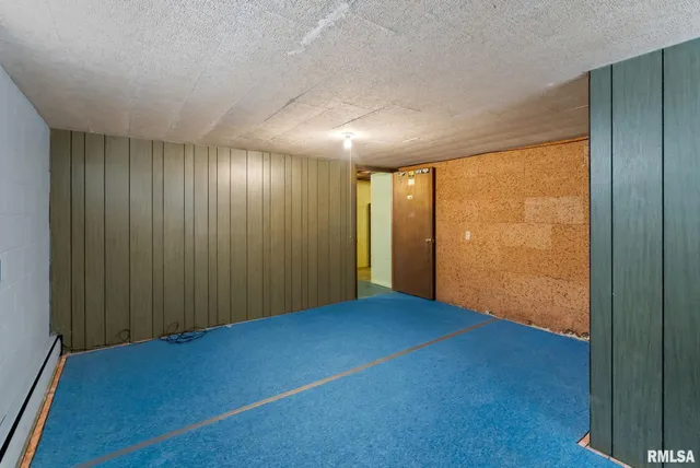 $207,500 | 301 North Washington Street, Atkinson, IL 61235