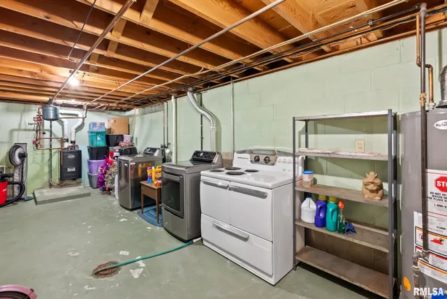 $207,500 | 301 North Washington Street, Atkinson, IL 61235