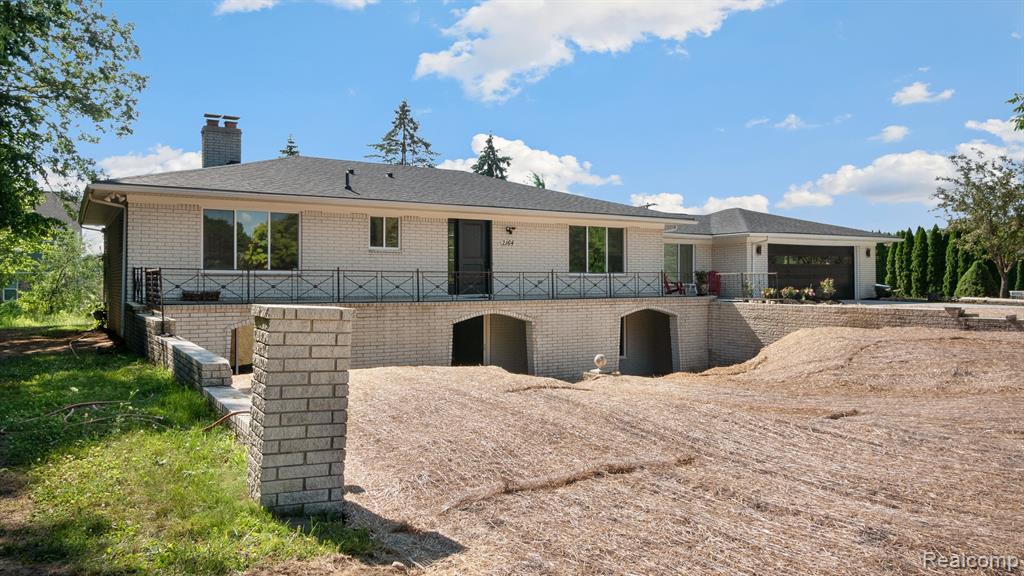 2164 East Hamlin Road Rochester Hills, MI 48307 - Photo 28 of 34