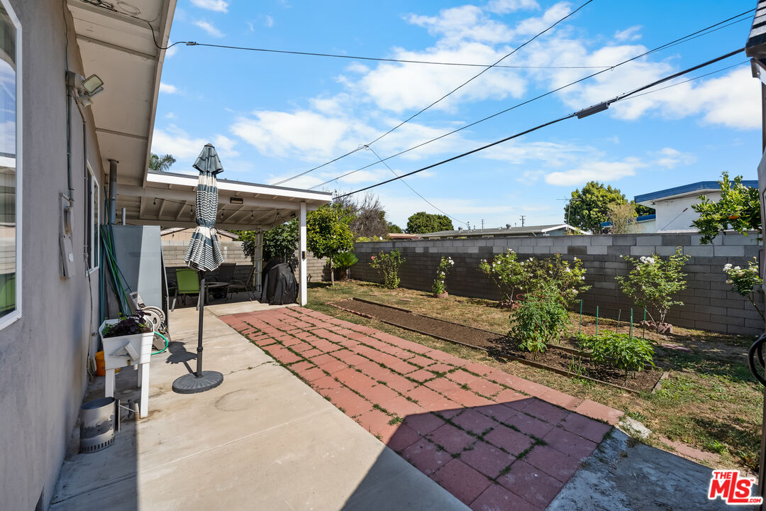 160 West Jay Street Carson, CA 90745 - Photo 14 of 18