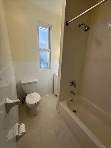 $3,600 | 22 Clove Road, New Rochelle, NY 10801