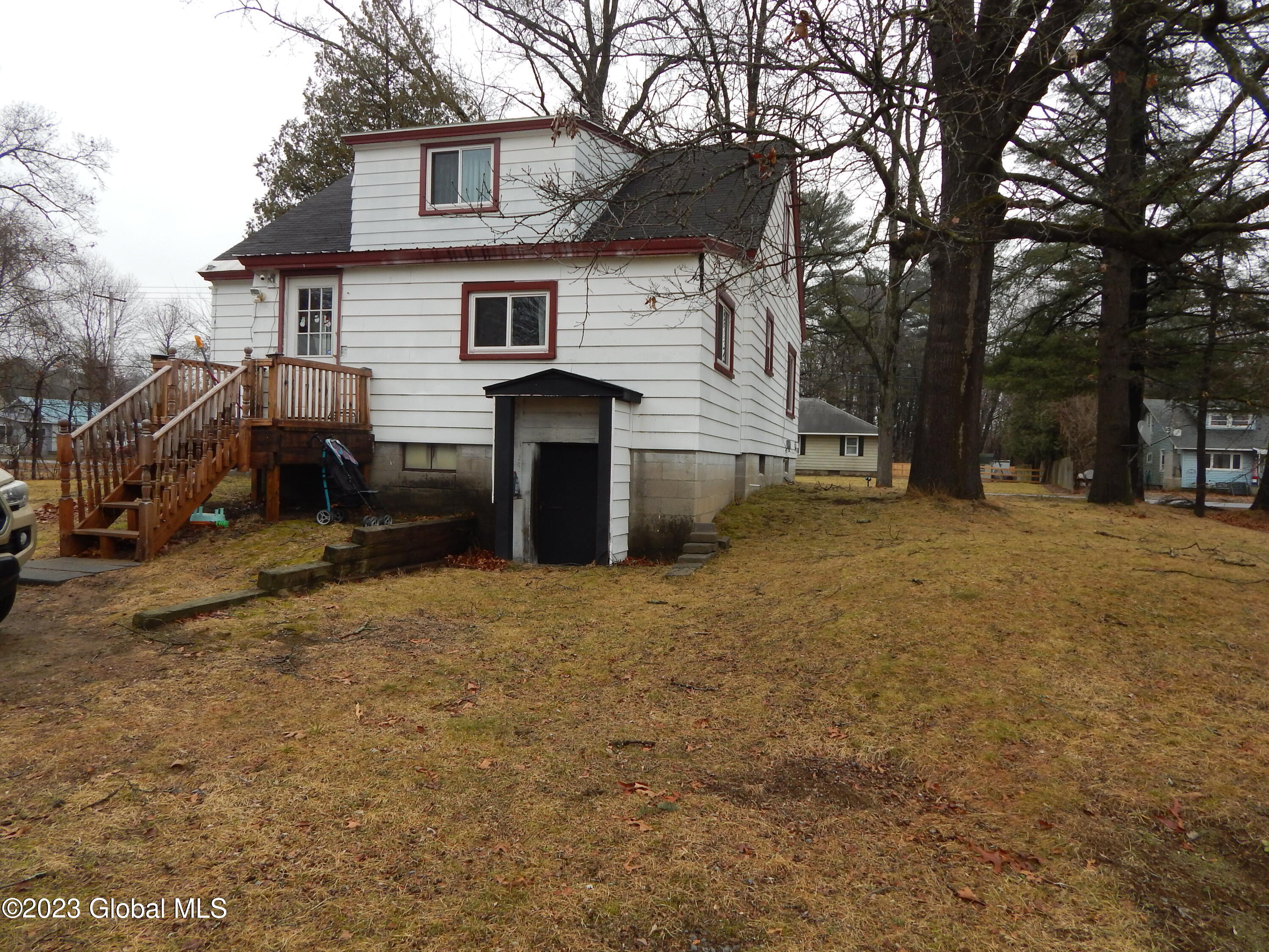 21 Dean Road Kingsbury, NY 12839 - Photo 4 of 49 back
