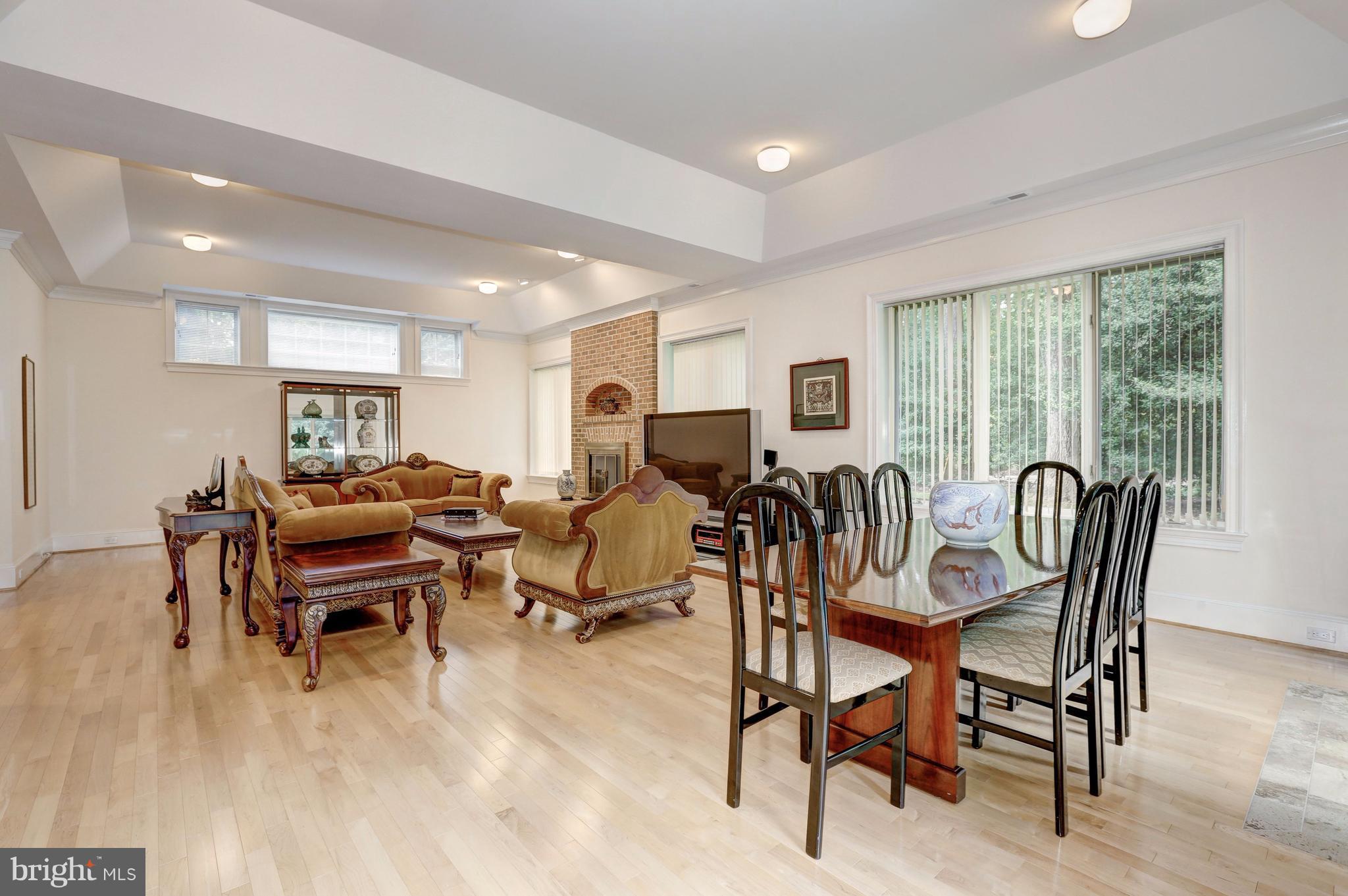 9811 Meriden Road Potomac, MD 20854 - Photo 22 of 29 Superb Lower Level for meetings & relaxation