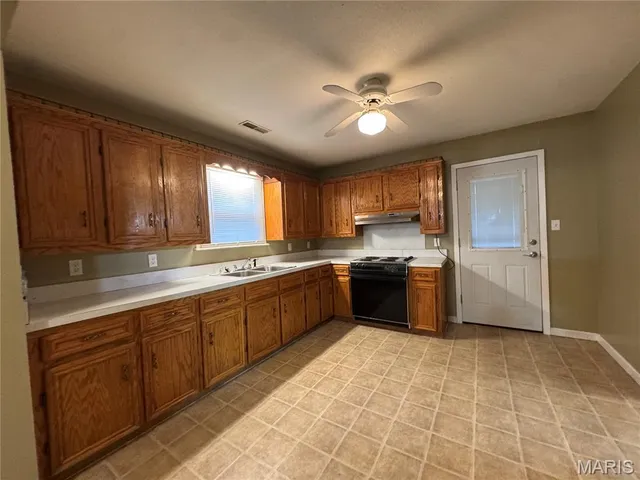 $69,900 | 413 Cleveland Avenue, Poplar Bluff, MO 63901