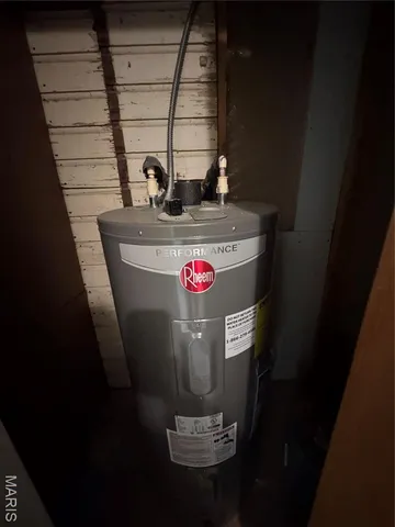 $69,900 | 413 Cleveland Avenue, Poplar Bluff, MO 63901