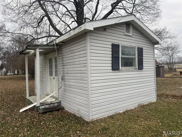 $69,900 | 413 Cleveland Avenue, Poplar Bluff, MO 63901