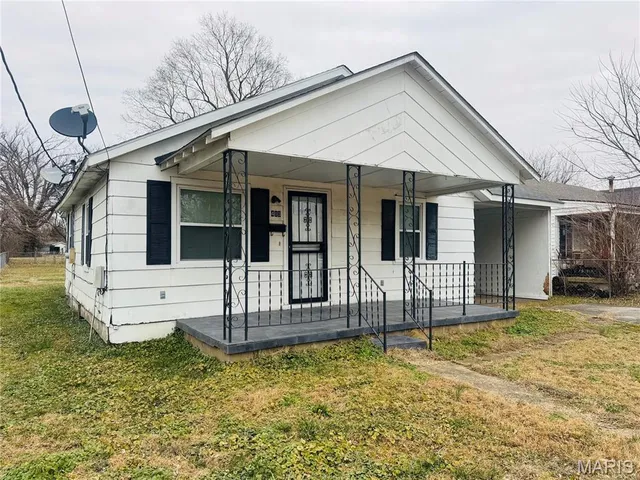 $69,900 | 413 Cleveland Avenue, Poplar Bluff, MO 63901