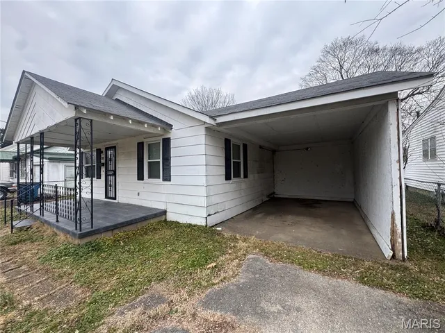 $69,900 | 413 Cleveland Avenue, Poplar Bluff, MO 63901