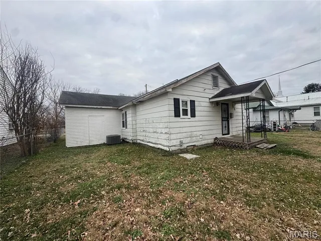 $69,900 | 413 Cleveland Avenue, Poplar Bluff, MO 63901