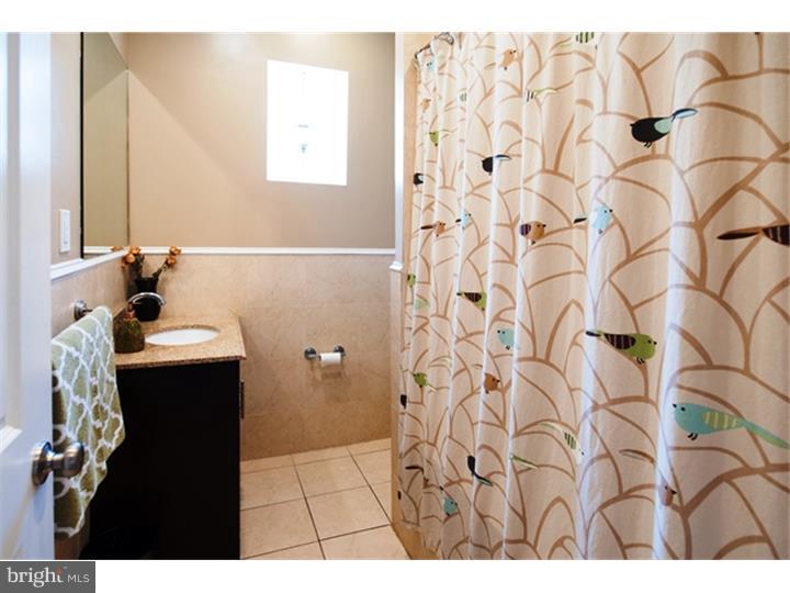 1615 Reed Street Philadelphia, PA 19146 - Photo 12 of 23 Gallery Image 12